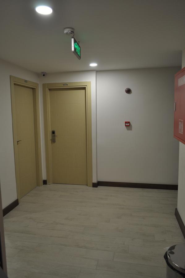 Merkez Otel Esmirna Exterior foto
